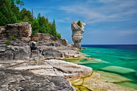 10 Secret Places To Explore In Ontario This Summer