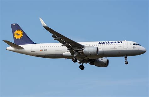 Airbus A320 200 Lufthansa Photos And Description Of The Plane