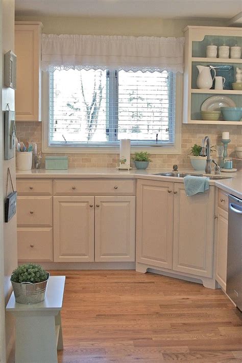 A Pocketful Of Blue Home Tour Cottage Kitchens Home Chic Kitchen