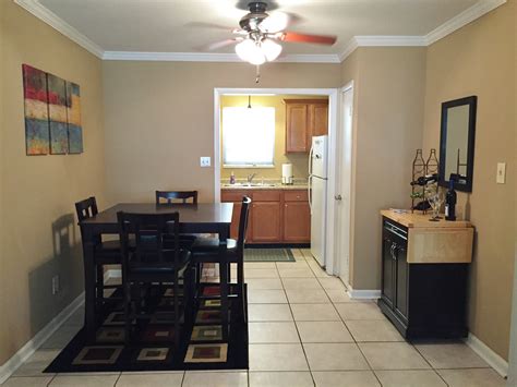 Tallahassee Apartments | 1 & 2 Bedroom Student Apartment | Villa Capri