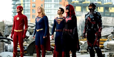 First Crisis On Infinite Earths Images Unite All Major Arrowverse