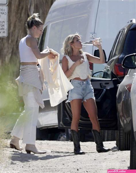 Kristin Cavallari Is Spotted During A Shoot For Uncommon James In The