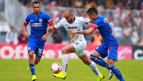 Sin embargo, el joven no puede llegar a la cita con el esférico. Cruz Azul vs Pumas | Horario, transmisión de TV, posibles ...