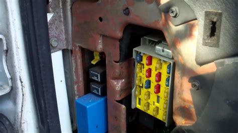 How To Remove Fuse Box Cover From Dodge Ram Van You