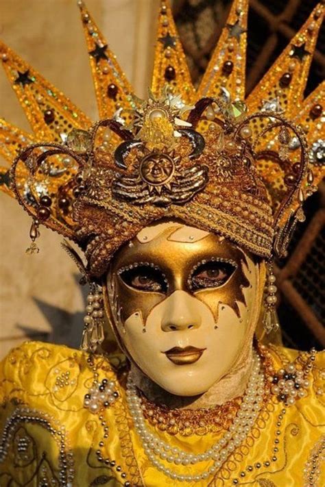 Gold And Beautiful Venice Carnival Costumes Venetian Carnival Masks