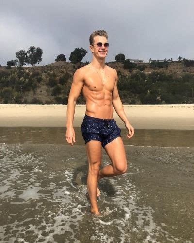 Laurin Krausz Top Male Models Ocean Breeze New Top Sexy Men Speedo
