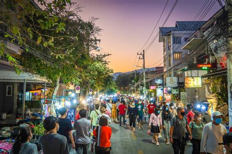 9 Amazing Chiang Mai Markets Walking Streets And Flea Markets 2022