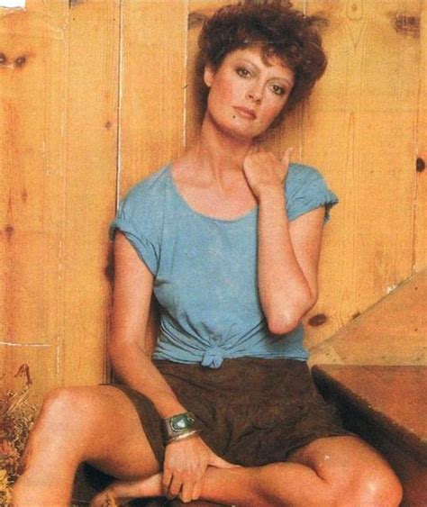 20 Amazing Photographs Of A Young And Beautiful Susan Sarandon In The