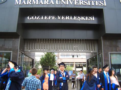 Marmara üniversitesi göztepe kampüsü haritası istanbul ili içinde nerede olduğu harita merkezinde gösterilmektedir. Marmara Üniversitesi 2013 Mezuniyet Törenimiz | ..::F1R4T ...