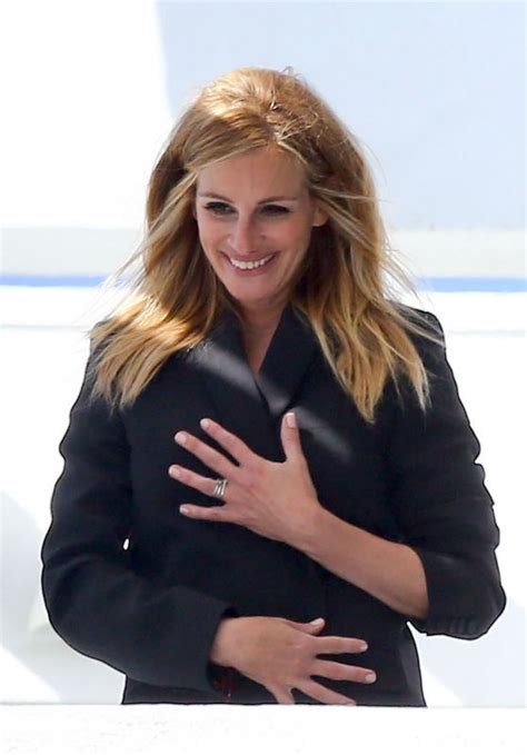 Julia Roberts Photoshoot In Malibu 06132017 Celebmafia