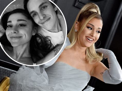 Ariana Grande And Dalton Gomez Got Married In Tiny Wedding Ceremony
