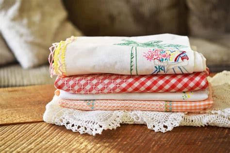 Vintage Linens Value Identification And Price Guides