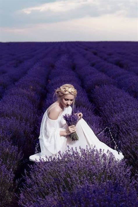 What An Amazing Wedding Photo This Would Be In A Lavender