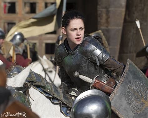 Film Title Snow White And The Huntsman Kristen Stewart Female Armor