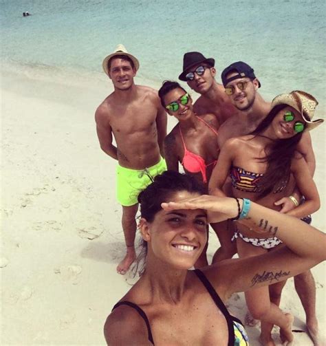 Andrea belotti e giorgia duro oggi sposi, a palermo con delle nozze in stile gattopardo. Giorgia Duro e Andrea Belotti, messaggio alla figlia ...