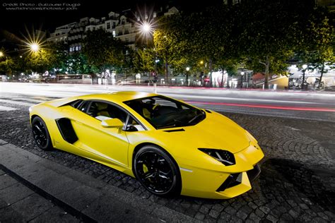 Wallpaper Land Vehicle Sports Car Supercar Yellow Lamborghini Aventador Automotive Design