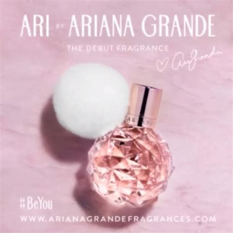 Ariana Grandes Bottle For Her Perfume — See Her First Fragrance