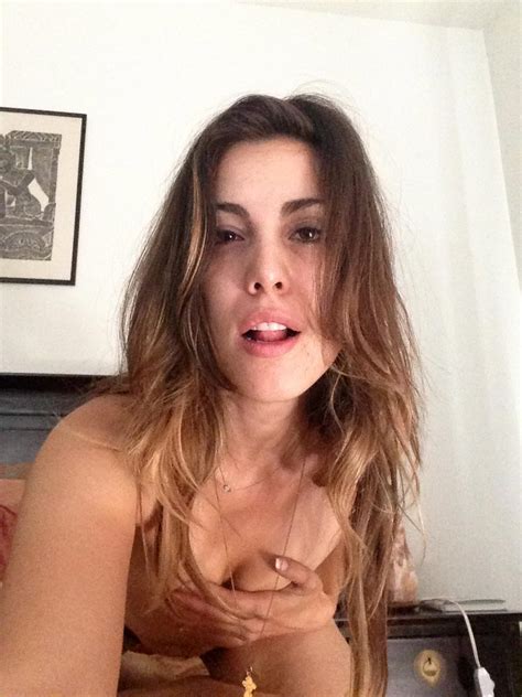 Carly Pope Nude Leaked Selfies Porn And Hot Pics Scandal Planet