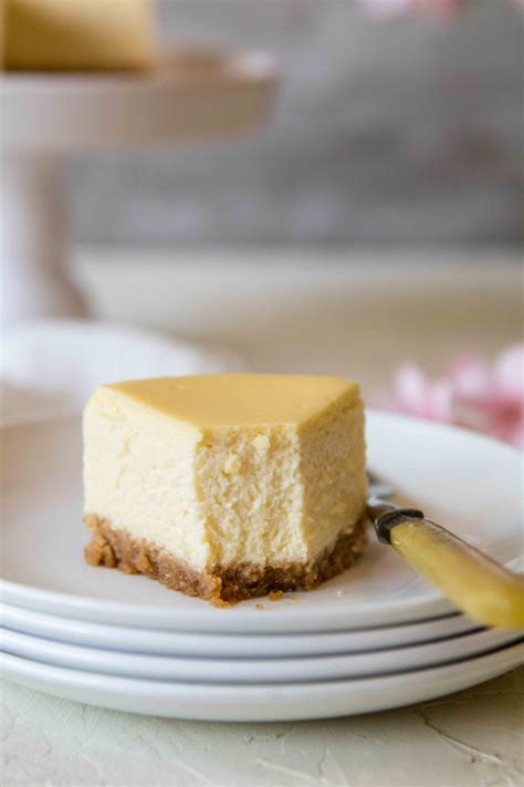 Baking the cheesecake is where most people start to feel intimidated. 6 Inch Cheesecake Re : The Best Keto Cheesecake Low Carb With Jennifer : I've had several ...