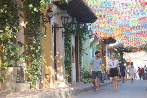 Walking Tour Cartagena Old City Including Gold Museum And Plaza De Bolivar