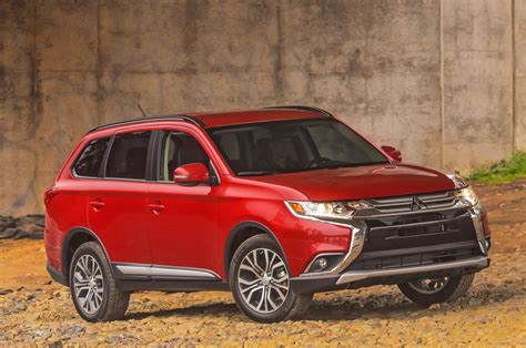 The end of driving range anxiety. Premières impressions : Mitsubishi Outlander 2016