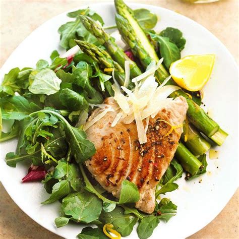 This light summer dinner comes together fast on the grill. Fresh and Light Dinner Recipes | Tuna, Healthy and California