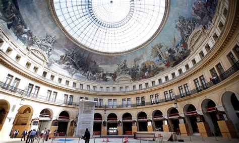 For 20 years, the french billionaire françois pinault has dreamed of opening a museum to display his renowned contemporary art collection in paris. Nieuw museum voor hedendaagse kunst in Parijs, met de ...