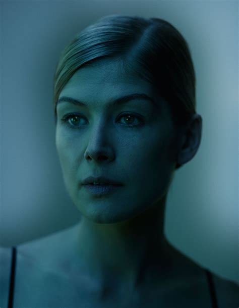 Nadav Kander Celebrities Rosamund Pike Portrait Gone Girl