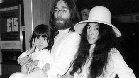 Yoko Ono Quién Fue La Esposa De John Lenon Chic Magazine