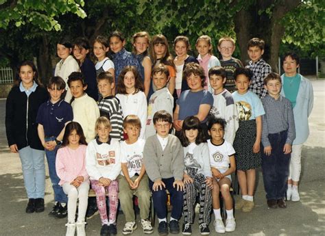 Photo De Classe Cm De Ecole Primaire Mixte Copains D Avant