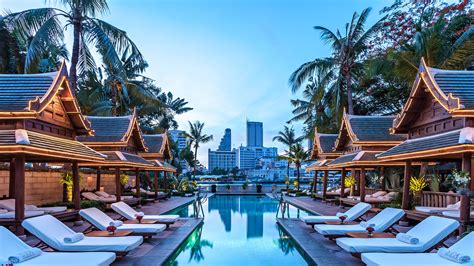 The Peninsula Bangkok — Hotel Review Condé Nast Traveler