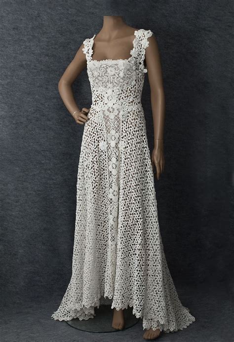 Get the free pattern here. Irish lace wedding dress | Crochet wedding dress pattern ...