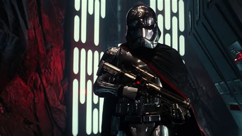 Easter Eggs Cameos And References In Star Wars The Force Awakens