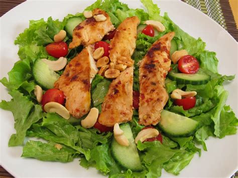Nutritional information and weight watcher's points nutritional information per serving: Jenn's Food Journey: Stir-Fried Chicken Salad