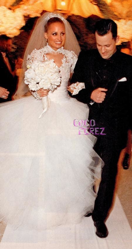 Памела дениз андерсон (pamela denise anderson) род. Liz John Black: CELEBRITY WEDDING DRESSES RATED...COOL STUFF