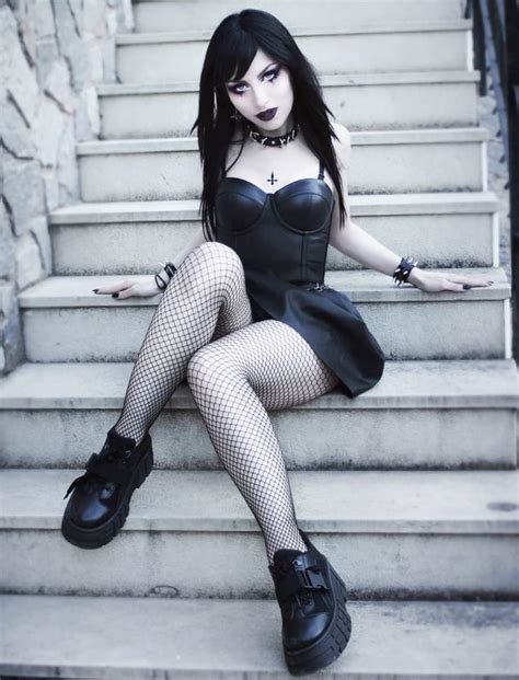 Pin By Dez Ash On Gothic Enchantment Cute Goth Girl Hot Goth Girls Hot Sex Picture