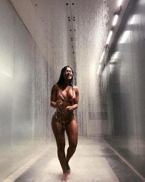 Stephanie Sanzo Nude