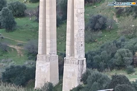 Il 14 agosto 2018 il ponte morandi si sgretolava uccidendo 43 persone e lasciando una scia infinita di alle 11.36 una parte del ponte morandi che sovrasta sampierdarena crolla improvvisamente. Agrigento. MareAmico: "IL PONTE MORANDI DI AGRIGENTO E ...
