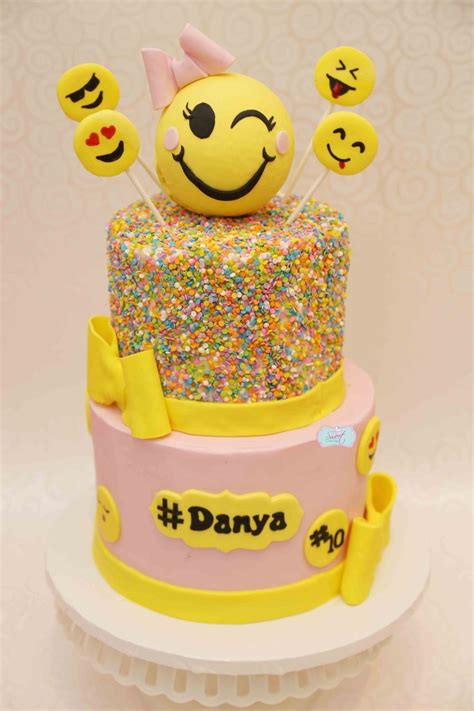 Ever So Popular Emoji Cake Sweetcravingstoronto