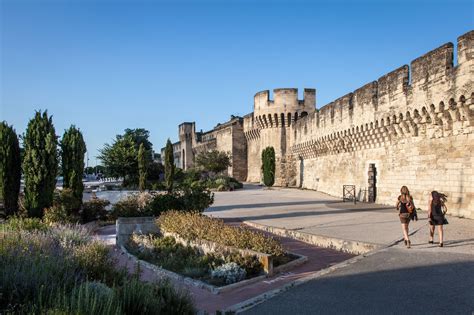 Ramparts Around The Walled City Of Avignon Avignon Tourisme Avignon