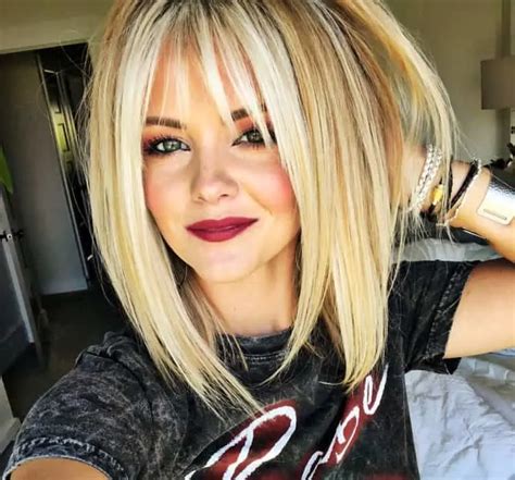 40 Trendiest Long Bob Haircuts With Layers And Bangs