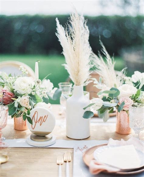 21 Unique Ways To Include Pampas Grass In Your Wedding Decor Wedding