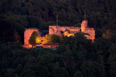 Burg Nanstein Landstuhl Castle The Most Beautiful Tours And
