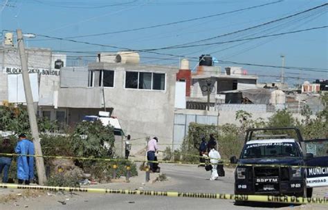 foto cadáver hallado en santa lucía fue víctima de el pelón del sur le dejaron un narcomensaje