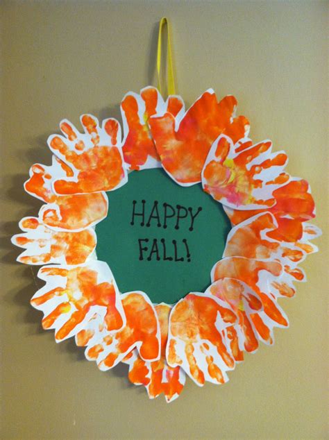 Fall Handprint Wreath With Styrofoam Plate For Backing I Love How