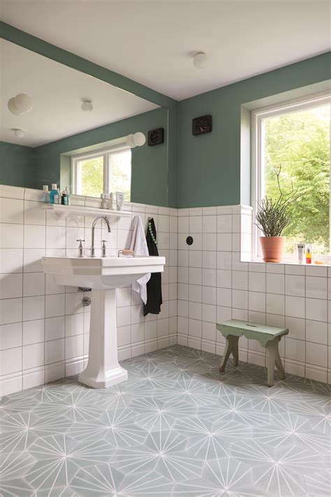 Tikkurila never ceases to inspire professionals and amateurs to amazing interior transformations. Tikkurila radzi jak odpowiednio przygotować powierzchnię ...