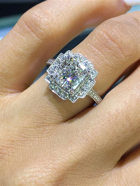 Custom Engagement Ring Feature Diamonds By Raymond Lee Raymond Lee