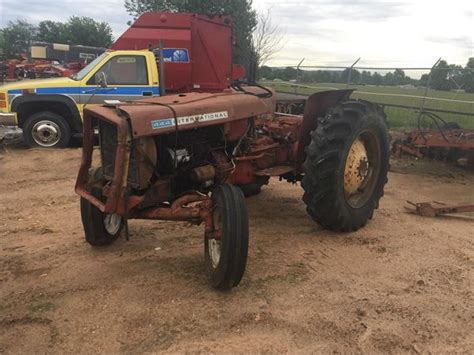 International 444 Year Of Manufacture 1970 Tractors Id 8c299964