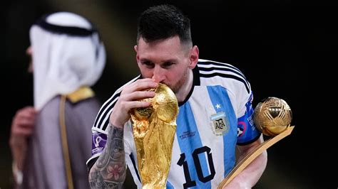 Messi Kiss Wallpapers Top Free Messi Kiss Backgrounds Wallpaperaccess