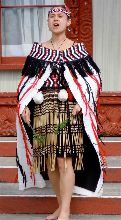 Pin by hossam zaki on ஐ Traditional Clothing ஐ Traditional outfits Traditional dresses Māori